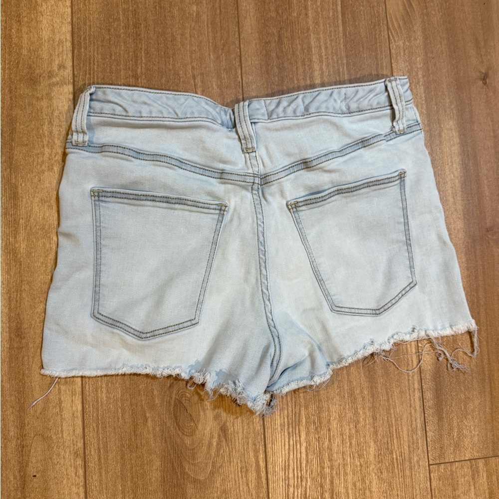 Universal Thread High Rise Midi Shorts - Picture 3 of 3